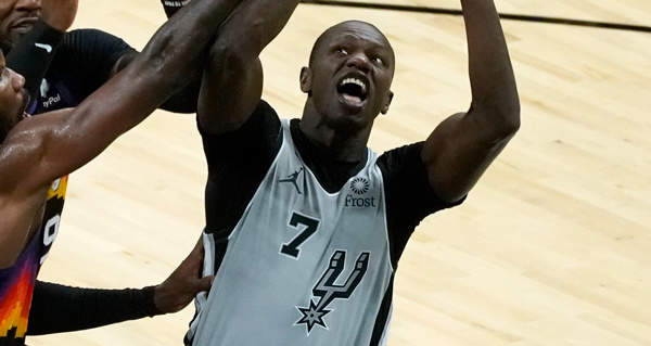 Spurs Renounce Rights To Free Agent Gorgui Dieng
