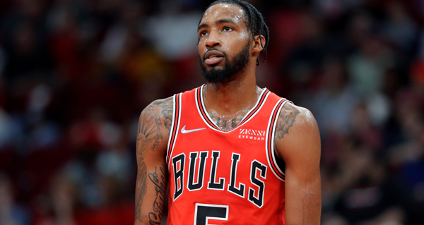 Bulls re-sign forward Derrick Jones Jr. to 2-year deal