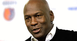 Michael Jordan In Talks To Sell Majority Stake Of Hornets