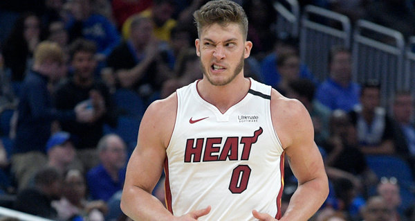 Meyers Leonard To Work Out For Lakers