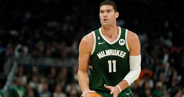 Rockets Were Close To Signing Brook Lopez Last Offseason