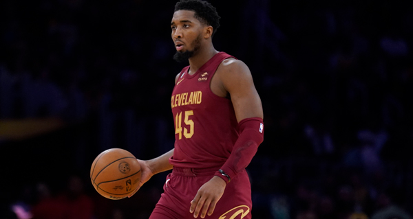 Donovan Mitchell Says He Won't Sign Extension With Cavs This Season